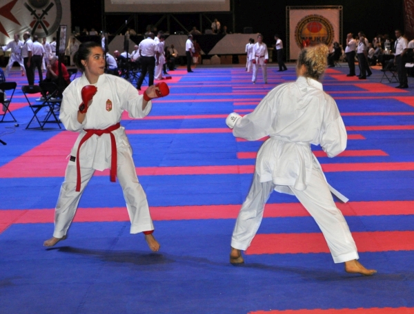 Szántai Luca - kata Európa-bajnoki ezüstérmes és kumite Európa-bajnoki bronzérmes